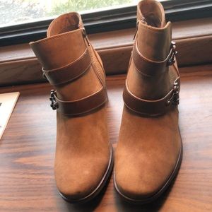 Like new Euro Soft Ankle boots.  Side zip.  Size 9 1/2.  Man-made suede.